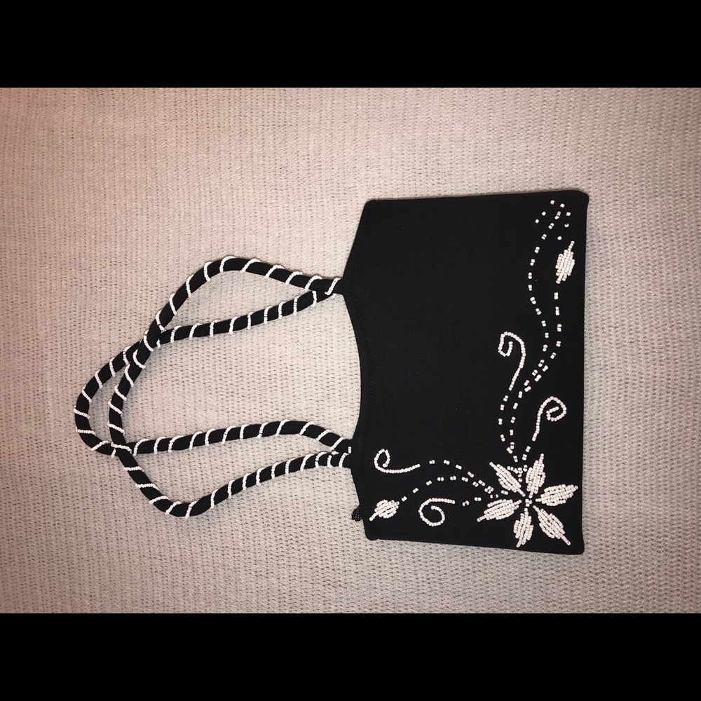Beaded floral hand bag